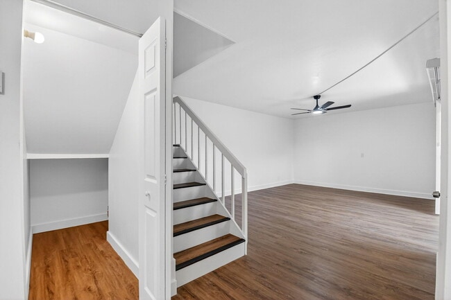 Building Photo - 198 Lake Arbor Dr