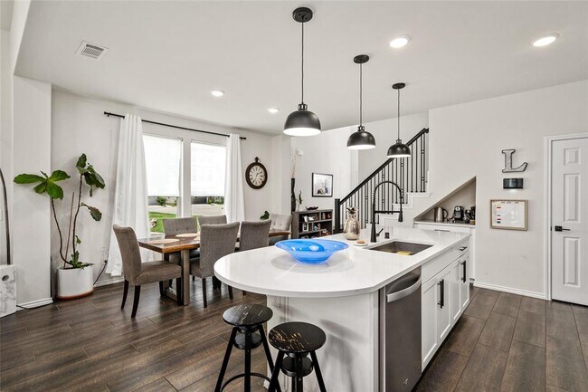Building Photo - 3415 Ovids Orchard Dr