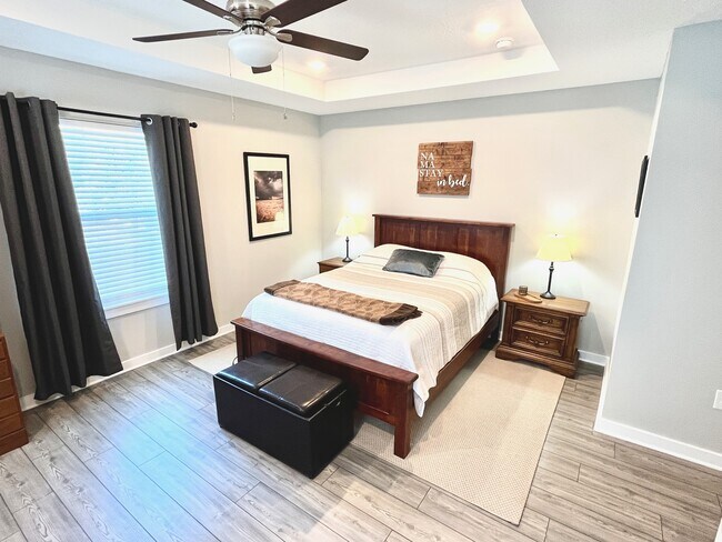 Building Photo - 6307 S Roberts Ave