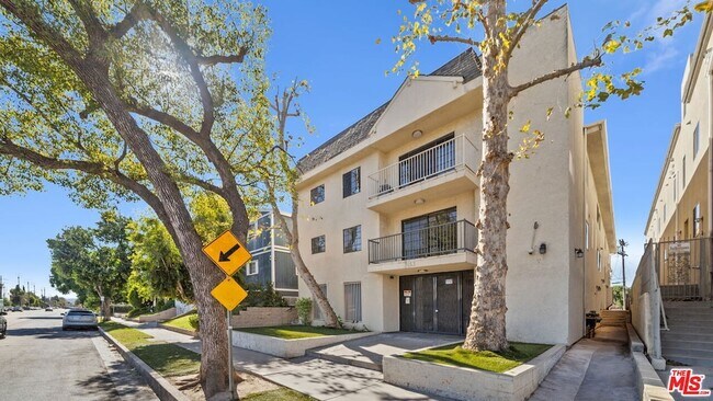 Building Photo - 7453 Haskell Ave