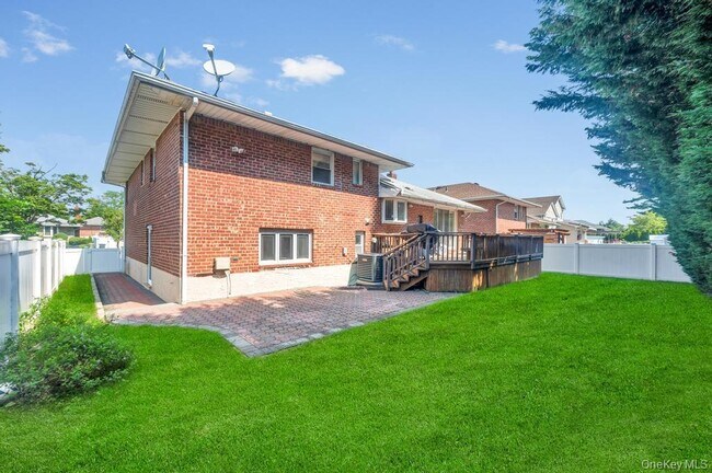 Building Photo - 51 Bellwood Dr