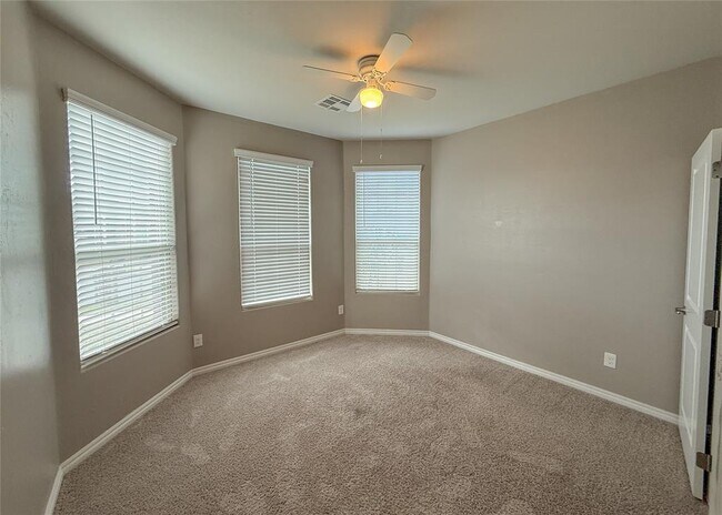 Building Photo - 14812 Turner Fls Rd