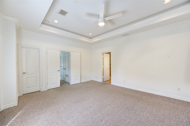 Building Photo - 5701 Kiam St