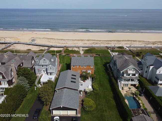 Building Photo - 609 Ocean Ave