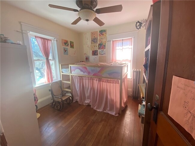 Building Photo - 182 Calla St