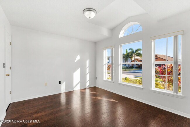 Building Photo - 4426 Four Lakes Dr