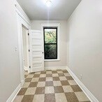 Building Photo - 2706 S St Louis Ave