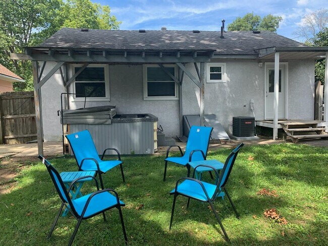 Building Photo - 497 Chase Rd