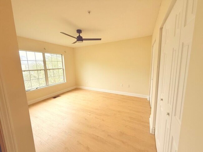 Building Photo - 4553 Great Oak Dr