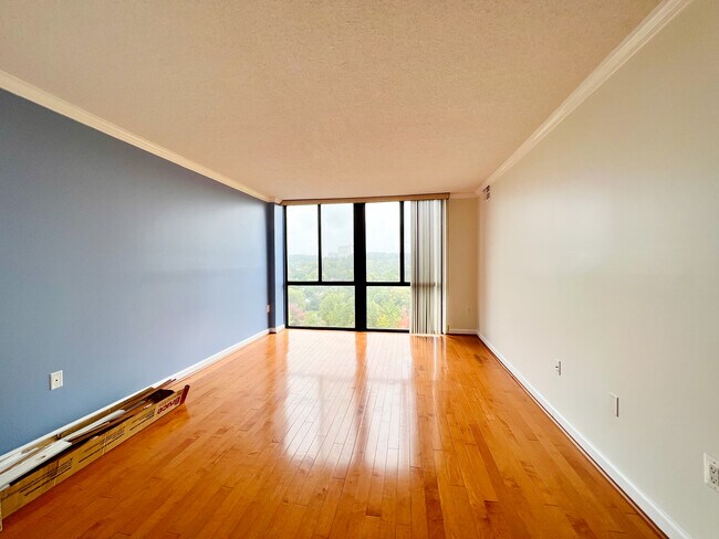 Building Photo - 5300 Holmes Run Pky