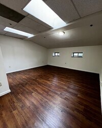 Building Photo - 5 Colony St