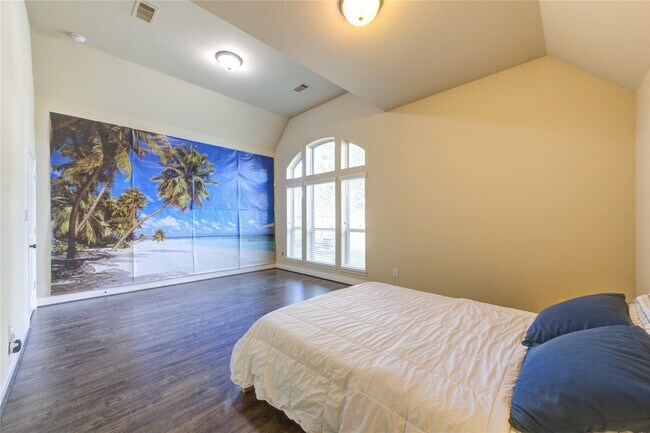 Building Photo - 2603 Night Song Dr