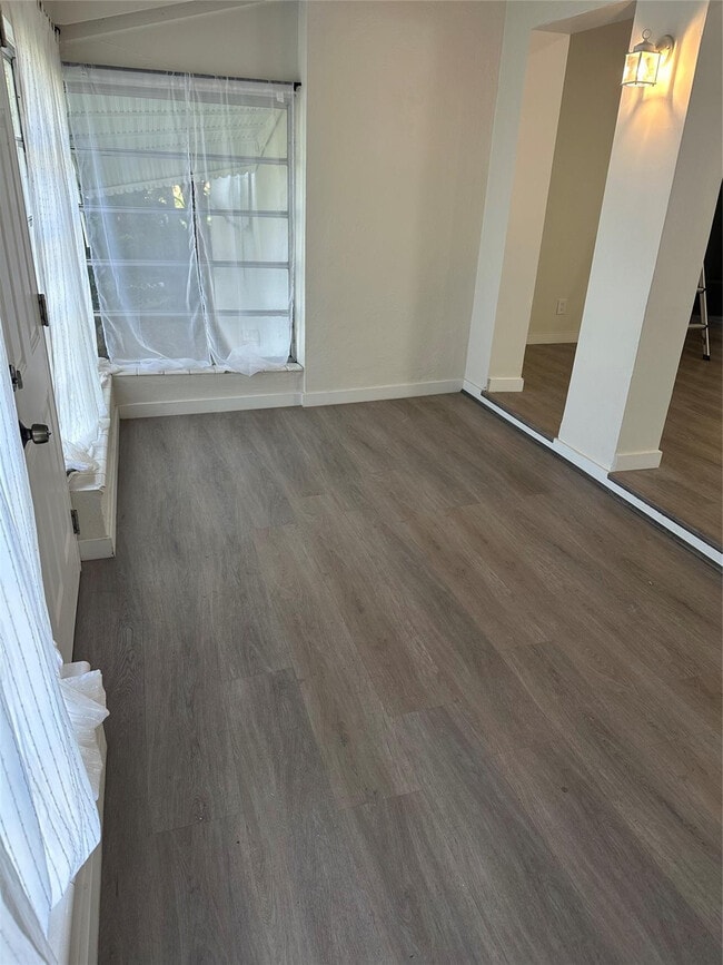 Building Photo - 1834 Fletcher St