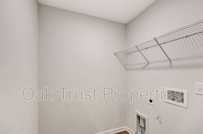 Building Photo - 215 Goshen Rd