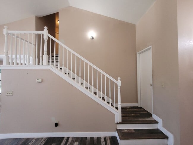 Building Photo - 1703 Diablo Creek Dr