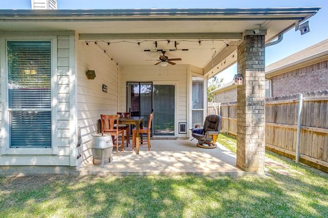 Building Photo - 2420 Priscella Dr