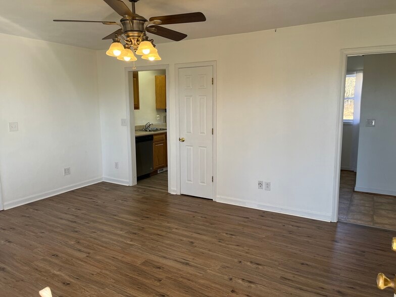 Living Room - 1503 Grissom Ln