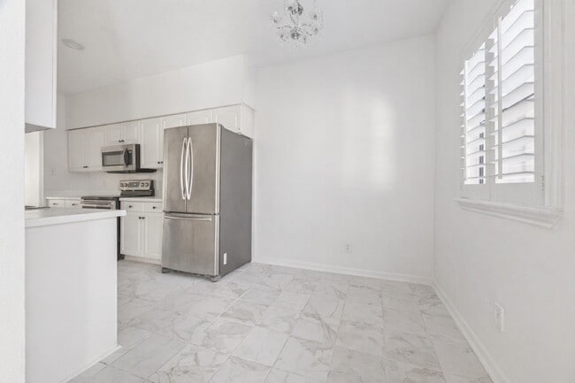 Building Photo - 1201 McDuffie St