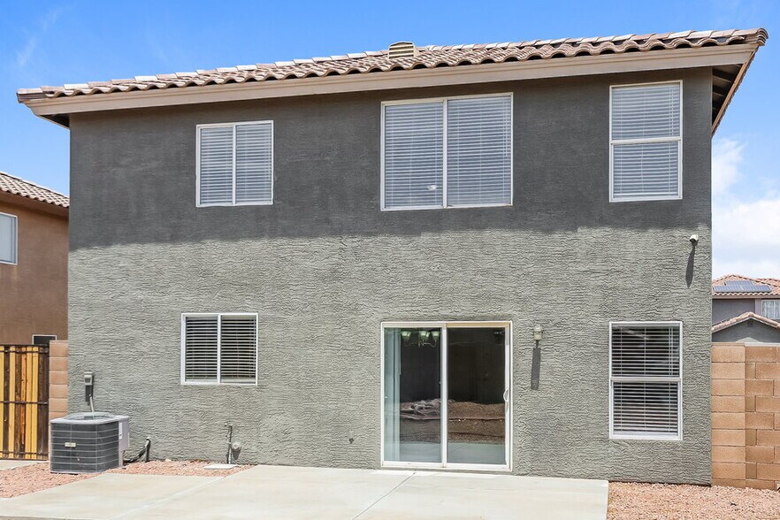 Building Photo - 11845 W Lupine Ave