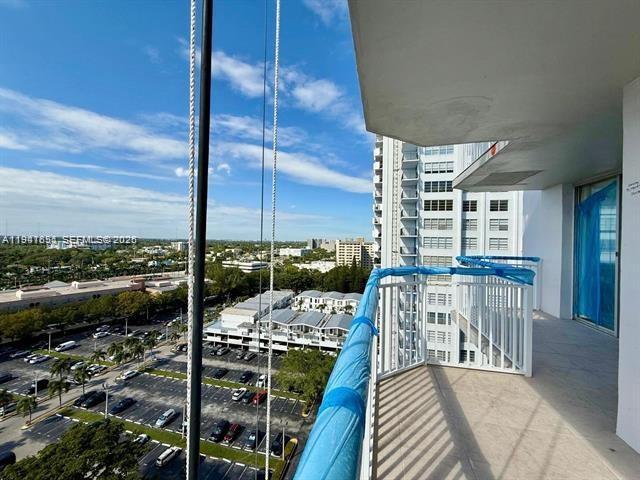 Building Photo - 18051 Biscayne Blvd