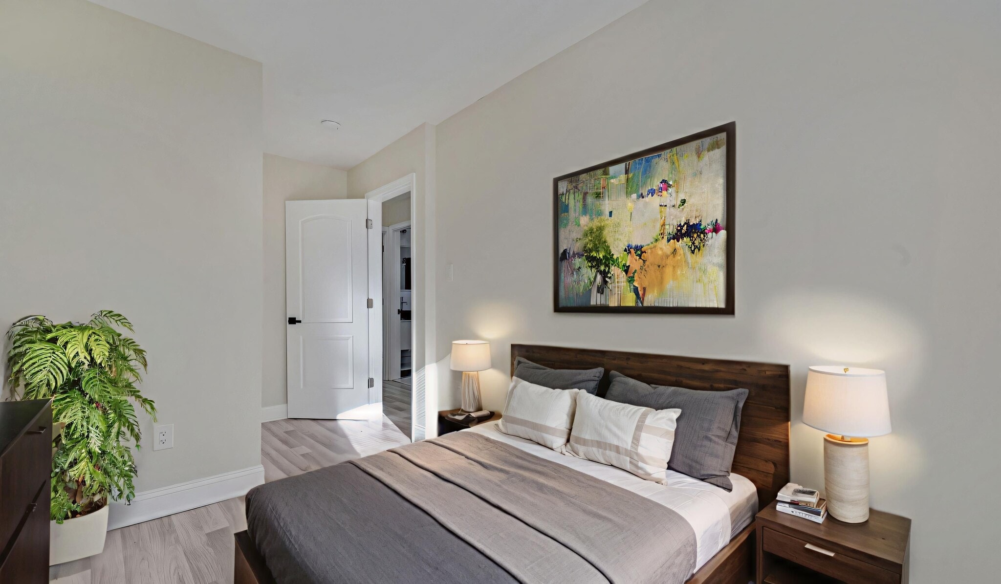 Building Photo - 5338 Jay St NE