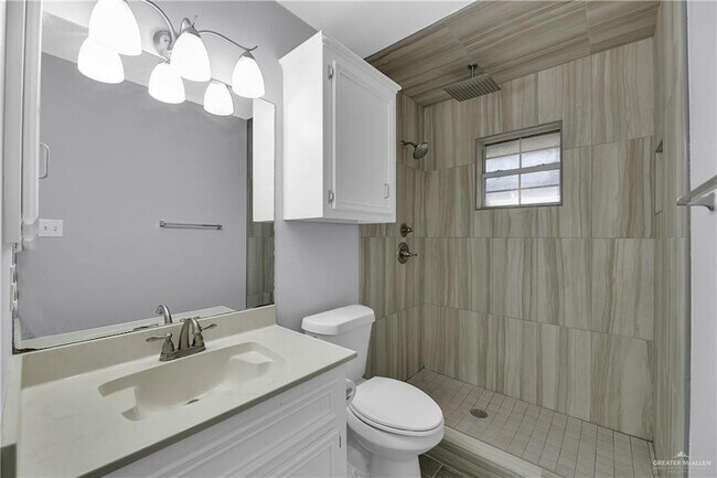 Building Photo - 1812 Pike Ave