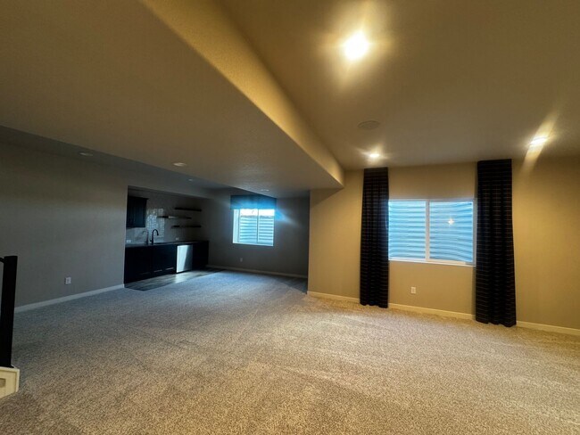 Building Photo - 5 Bedroom LUXURY home in BLACK FOREST