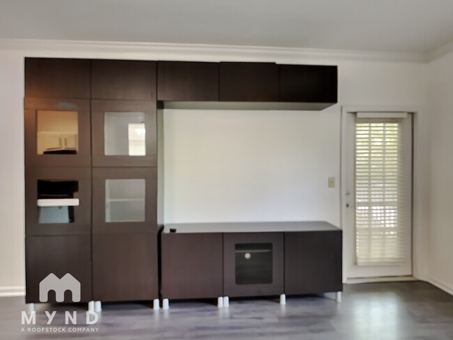 Building Photo - 4333 Dunwoody Park
