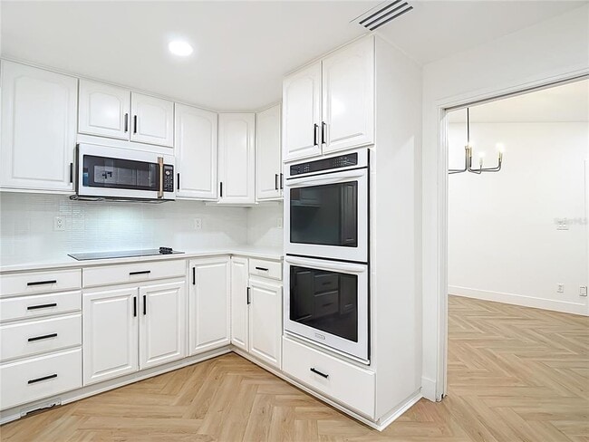 Building Photo - 13211 Pleasant Hill Farm Rd