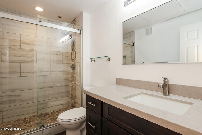 Building Photo - 5401 E Van Buren St