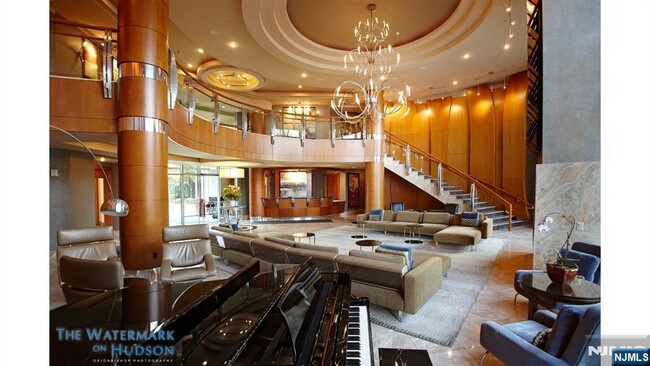 Building Photo - 8100 River Rd