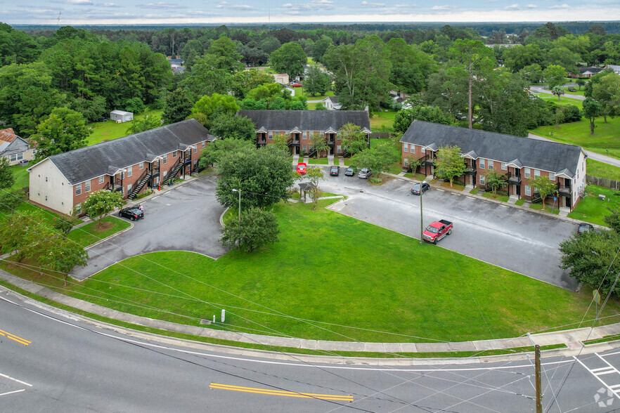 Community View - College Street Station Apartments