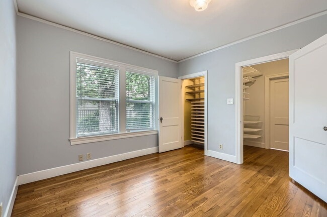 Building Photo - 3002 Lafayette Ave