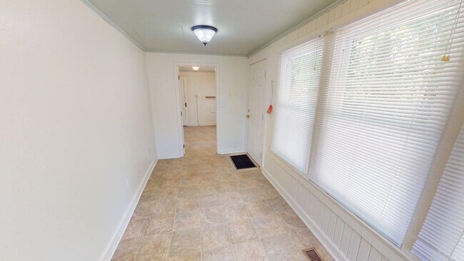 Building Photo - 26362 Savageville Rd