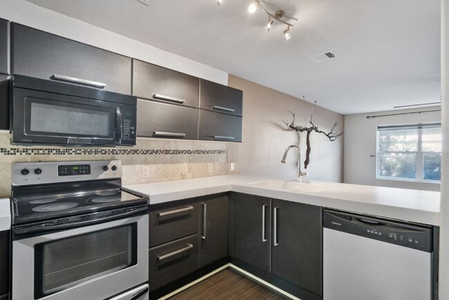 Building Photo - 1101 Grove Blvd