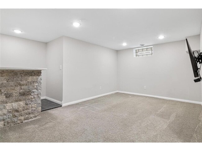 Building Photo - 5712 25th Ave S