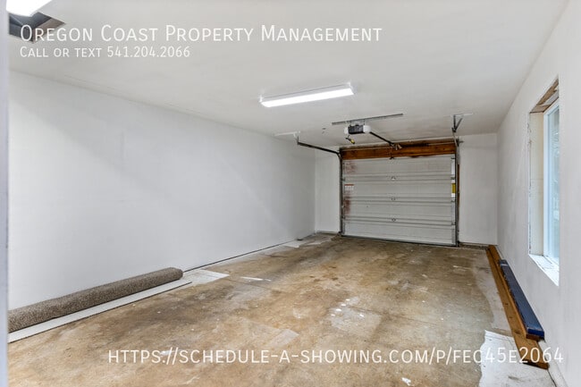 Building Photo - 4626 SE 51st St