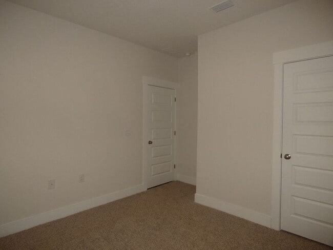 Building Photo - 5753 Danbury Blvd