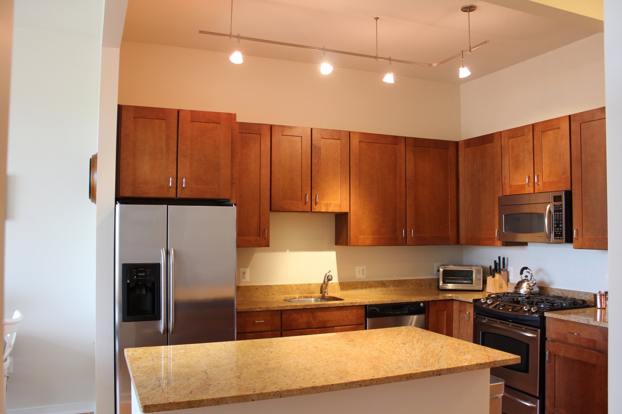 Building Photo - 2200 N Westmoreland St