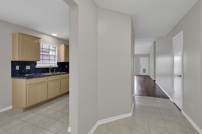 Building Photo - 12411 Westwold Dr