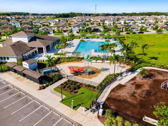 Building Photo - 7115 Samuel Ivy Dr