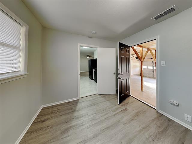 Building Photo - 706 Lilly St