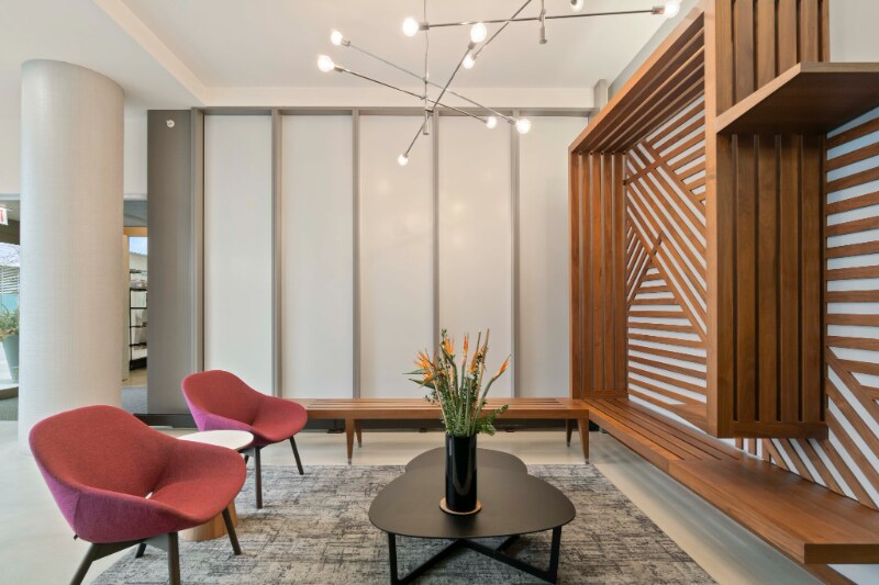 Building Photo - 107 N Desplaines St