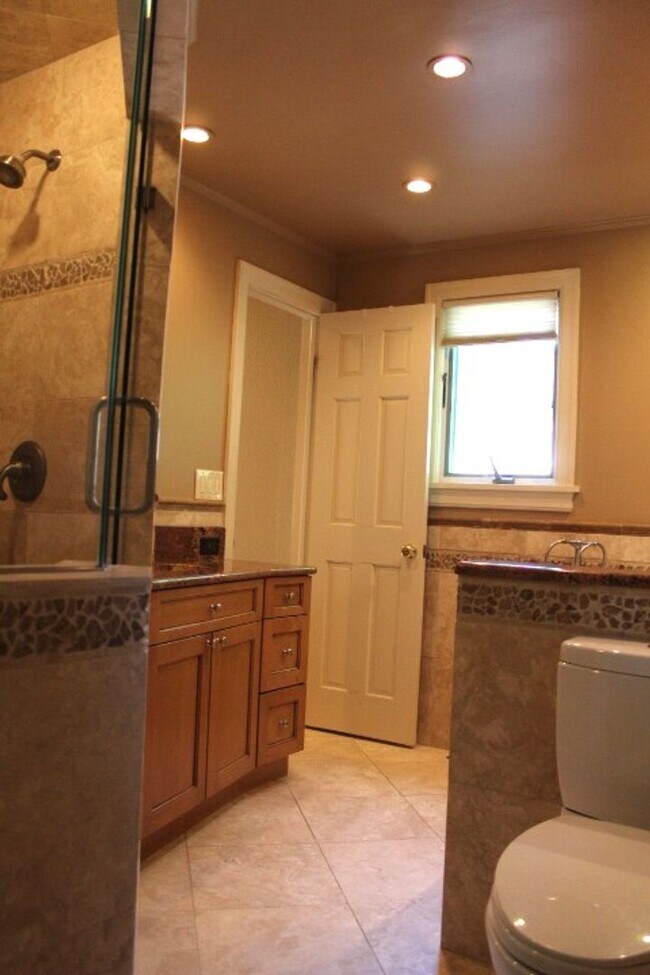 Building Photo - Gorgeous 2 Story Home in Columbine West!