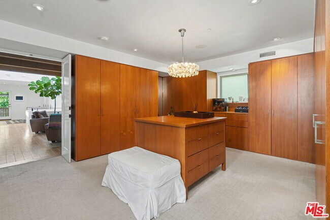 Building Photo - 420 Alta Ave