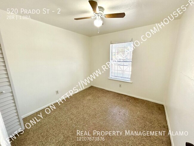 Building Photo - **MOVE-IN SPECIAL!** 2 Bedroom / 1 Bath Un...