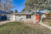 Building Photo - 3025 S Corona St