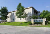 Building Photo - Crosspoint Oaks at Boerne