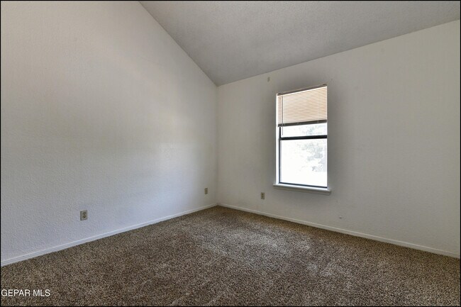 Building Photo - 695 Bluff Canyon Cir