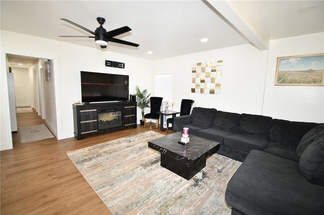 Building Photo - 4028 4026 W 160 Street Unit